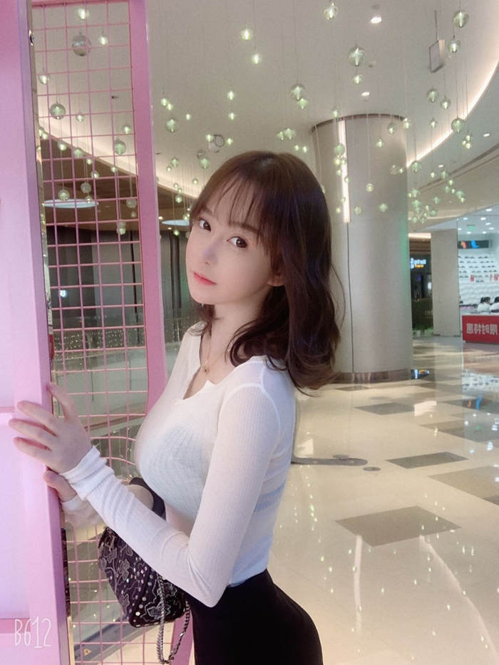 伦敦外围女联系微信