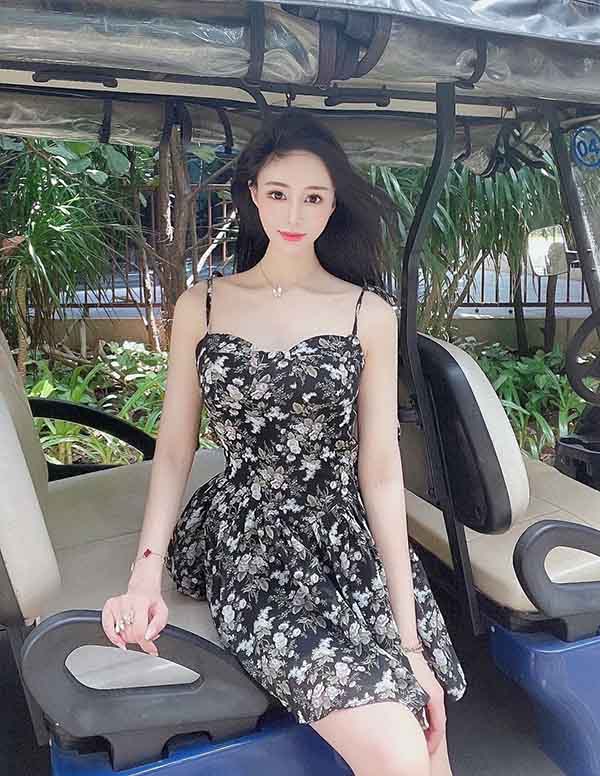 芝加哥外围女大学生